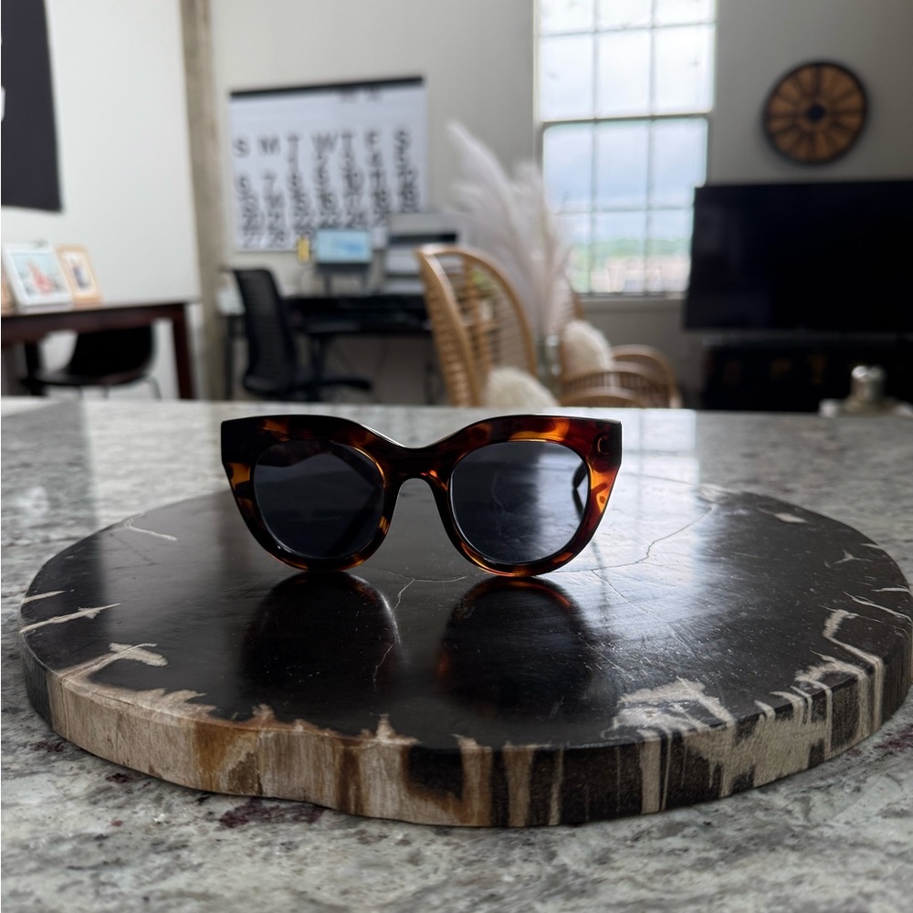LE SPECS Air Heart Sunglasses